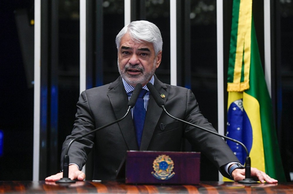 Para Humberto, manifestação de domingo tentou desviar foco de investigações