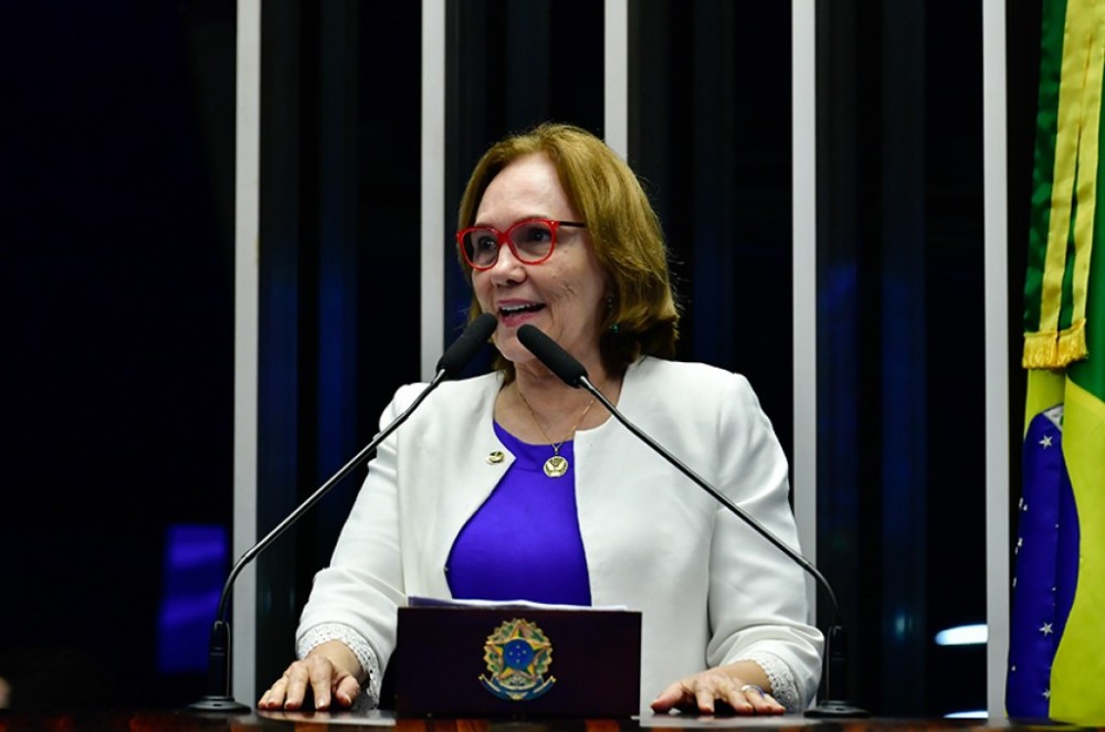Zenaide destaca os 92 anos do voto feminino no país
