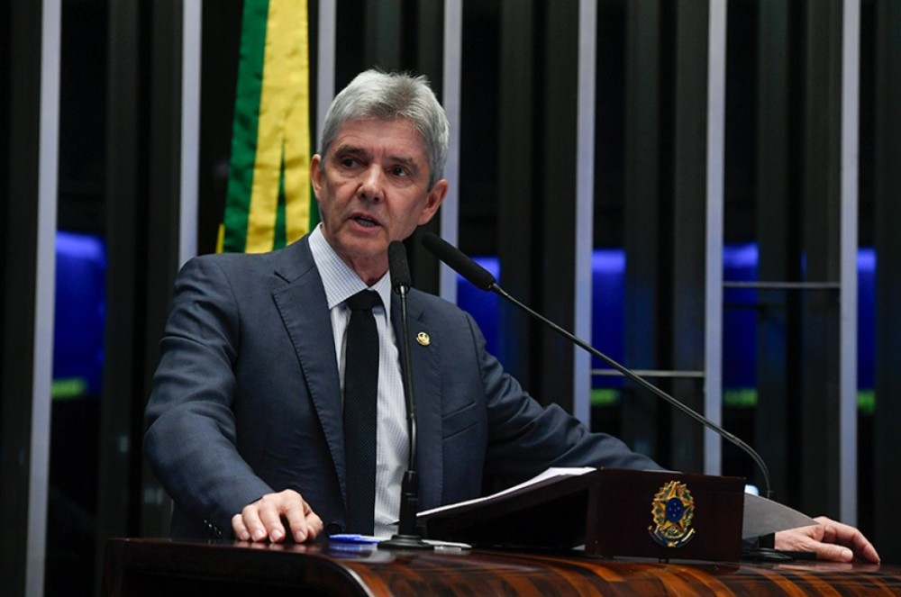 Bagattoli defende uso da Constituição para pôr fim a conflitos de terras