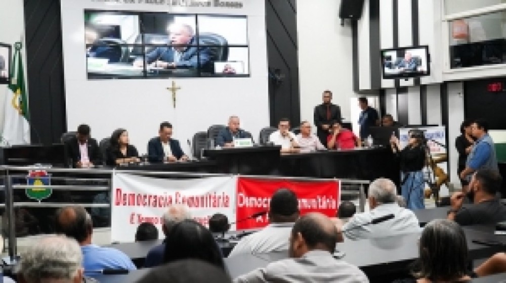 Chico 2000 debate democracia comunitária em audiência pública na Capital