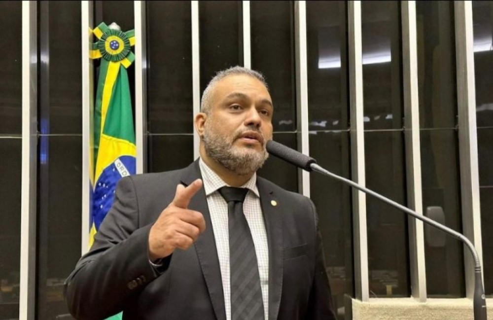 Projeto obriga escolas a trocar sinal sonoro por música para preservar pessoas com autismo