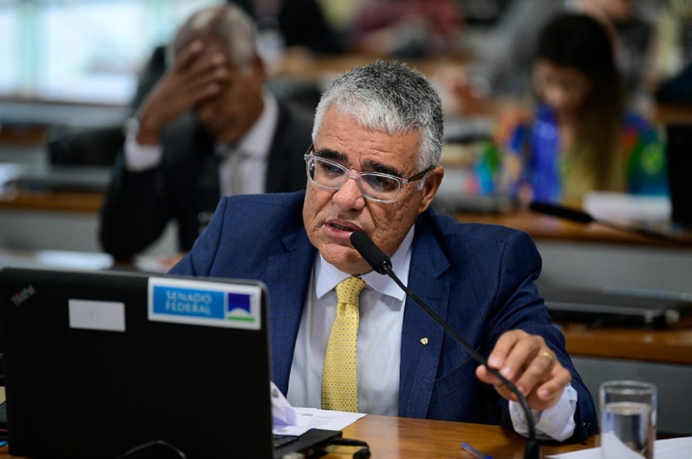 CDH aprova porte de arma para agente de segurança socioeducativo