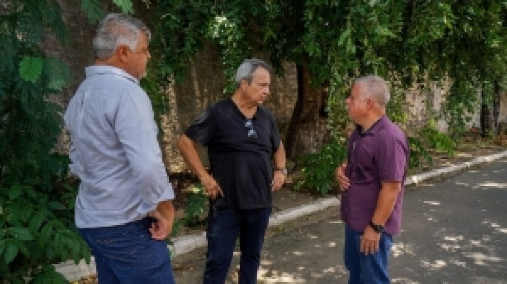 Presidente da Câmara ouve demandas de moradores de três bairros da Capital