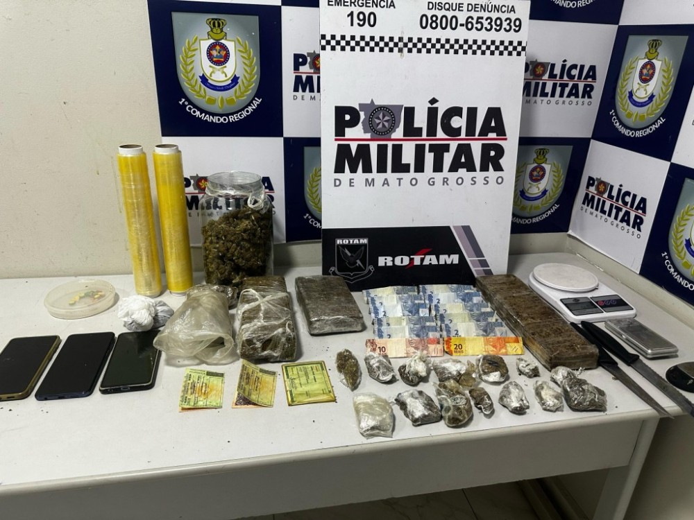Rotam prende dois homens com maconha e comprimidos de ecstasy