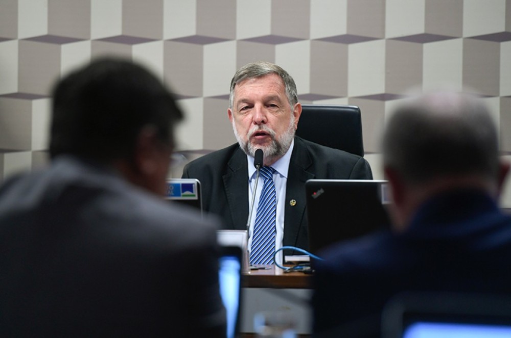 Educação midiática no Brasil é tema de debate na CE nesta quinta