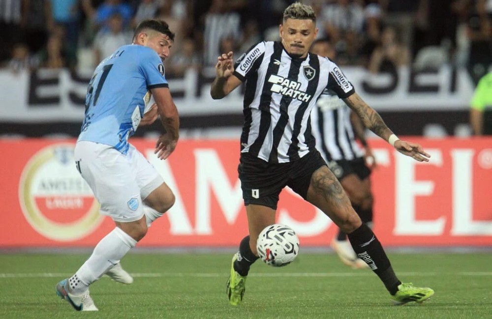 Botafogo goleia e pega o Bragantino por vaga na fase de grupos da Libertadores