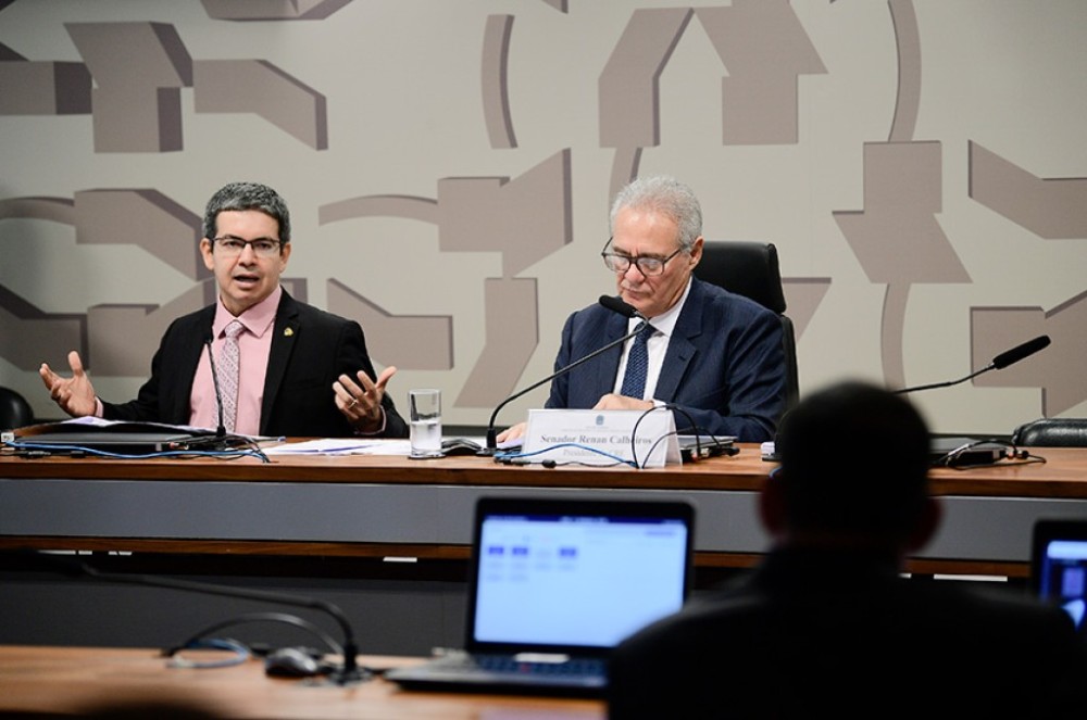 Empresas estrangeiras poderão operar voos domésticos, aprova CRE