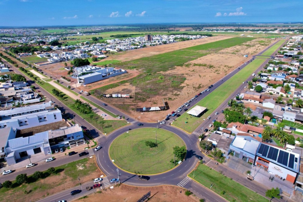 Duplicação da Av. Tarumãs e asfalto no Bela Vista representam desenvolvimento e nova realidade aos moradores
