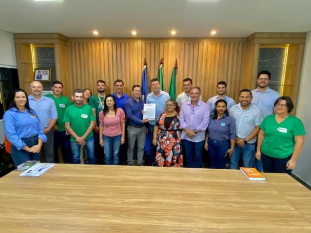 Prefeitura e Cresol assinam contrato de liberação de microcréditos para a agricultura Familiar