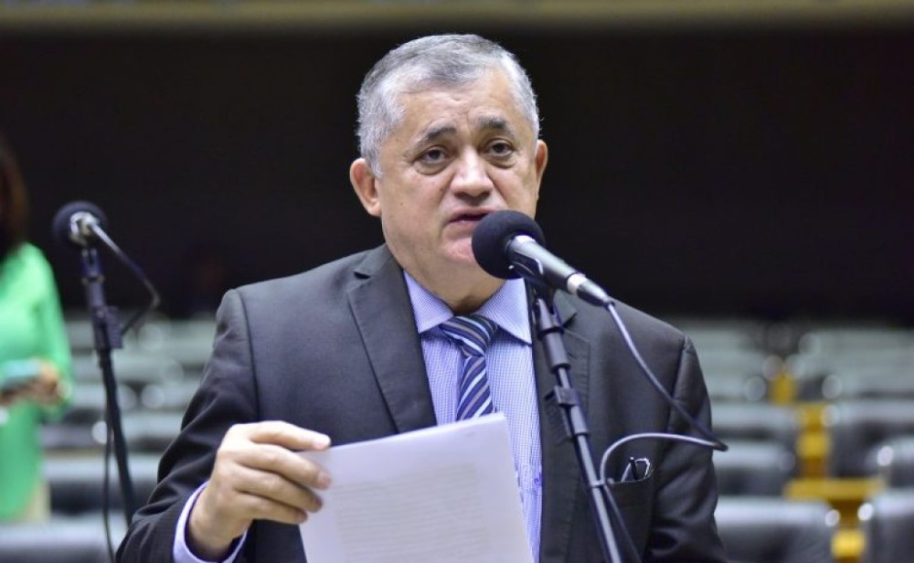 Projeto torna crime a disseminação de informação falsa sobre eleições