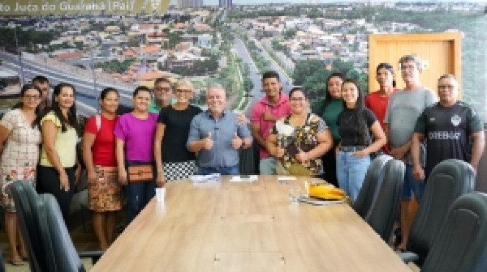 Presidente recebe moradores para discutir regularização fundiária, energia, água e taxa de lixo