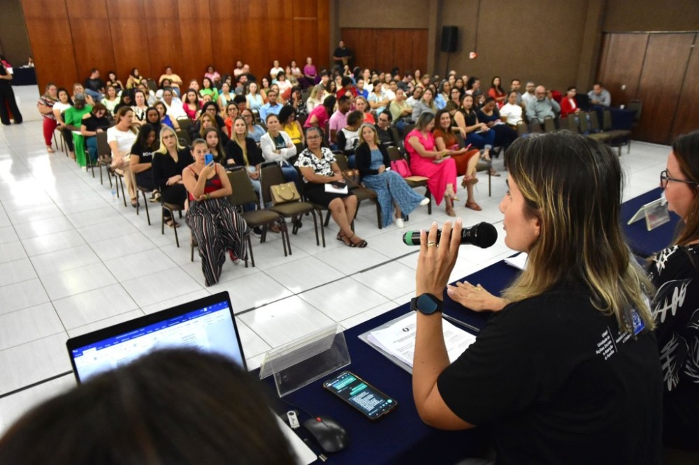 Gestores estaduais e municipais discutem política social de Mato Grosso