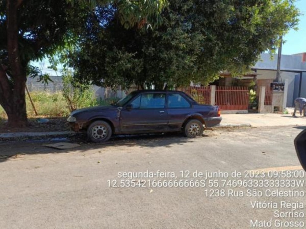 Operação da GCM mira veículos em situação de abandono em vias públicas