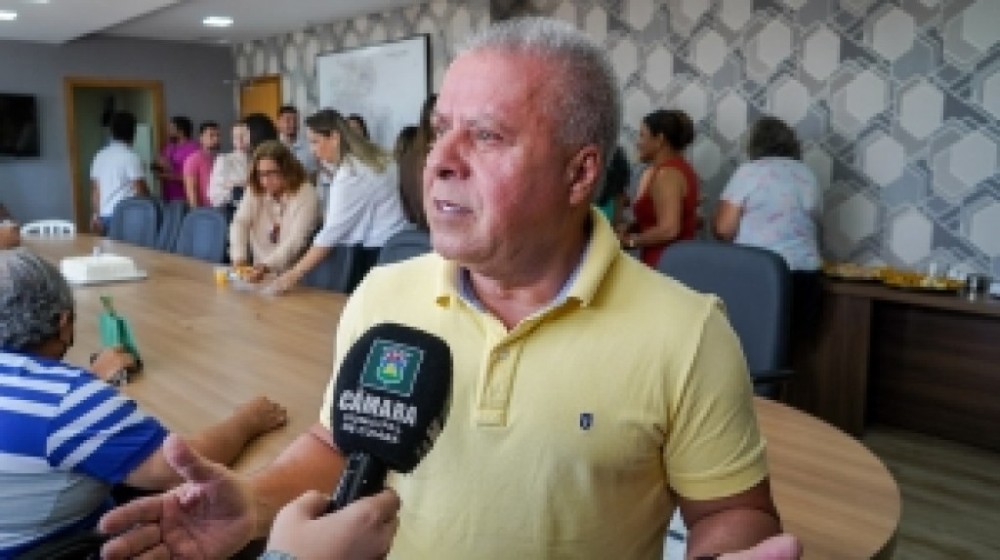 Presidente celebra aniversário de servidores efetivos da Câmara Municipal