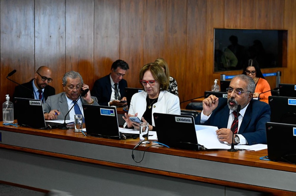 Pesquisador pós-graduando pode ser contratado por empresas, decide CAS