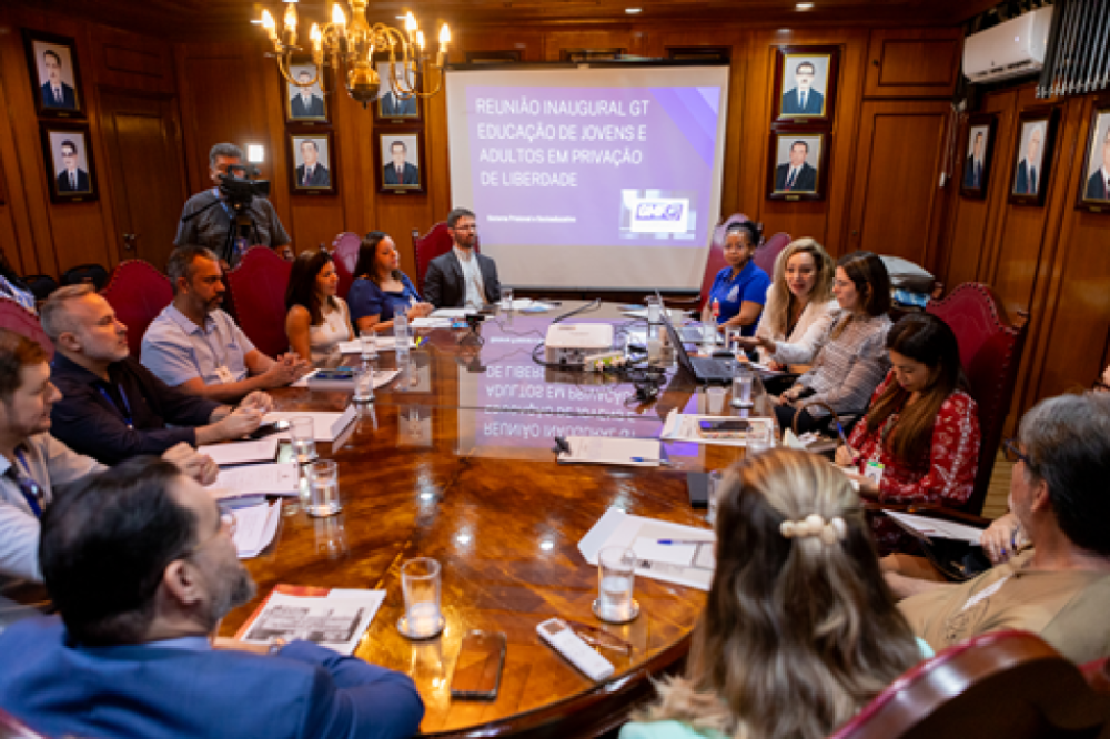Grupo de trabalho discute ações de educação dos jovens e adultos privados de liberdade