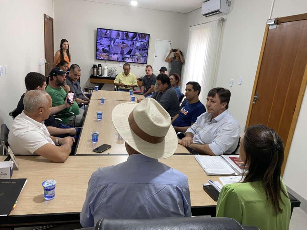 Prefeitura formaliza Termo de Consenso com Sindicato sobre ajustes administrativos em benefício dos servidores