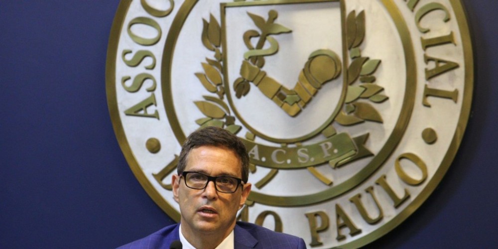 Presidente do Banco Central vê curva 
