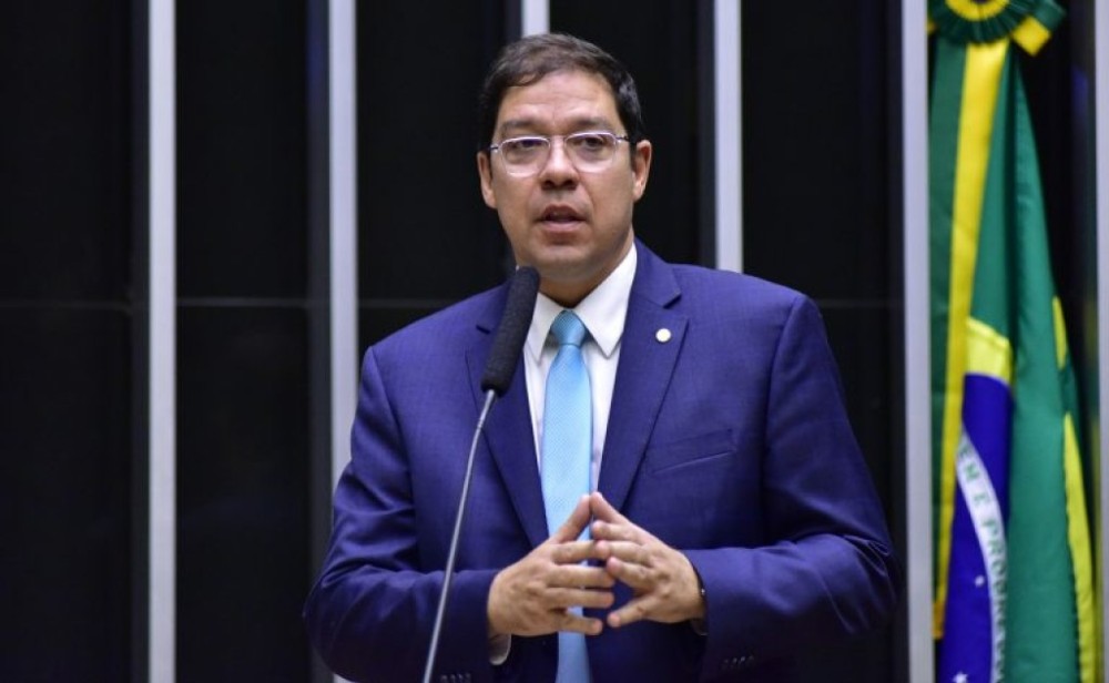 Projeto proíbe condenado de lucrar sobre livro ou filme baseado no crime praticado