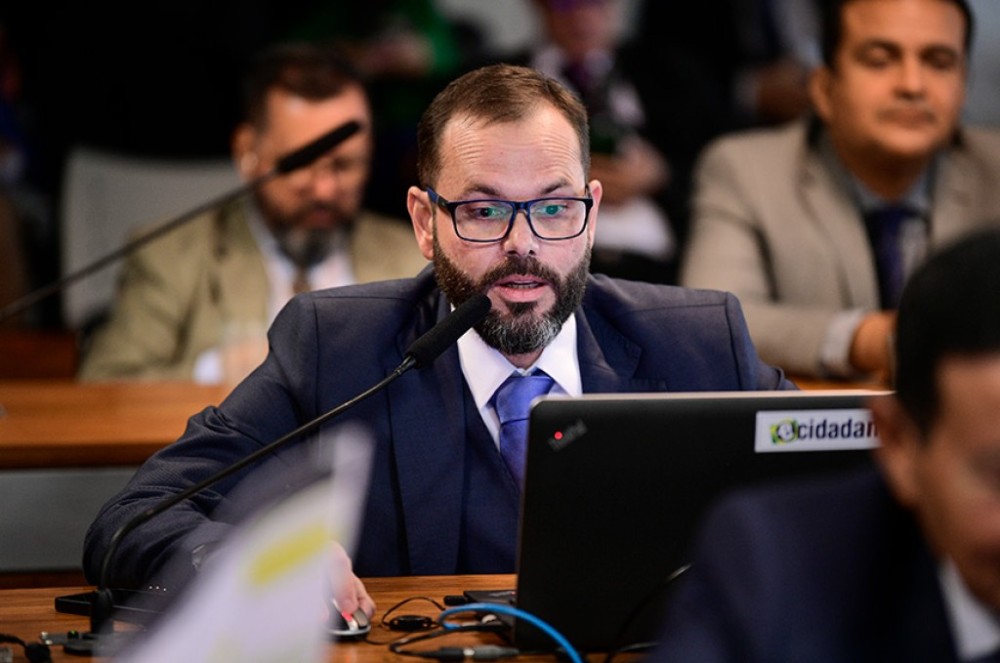 CSP aprova uso de botão do pânico por mulheres vítimas de violência