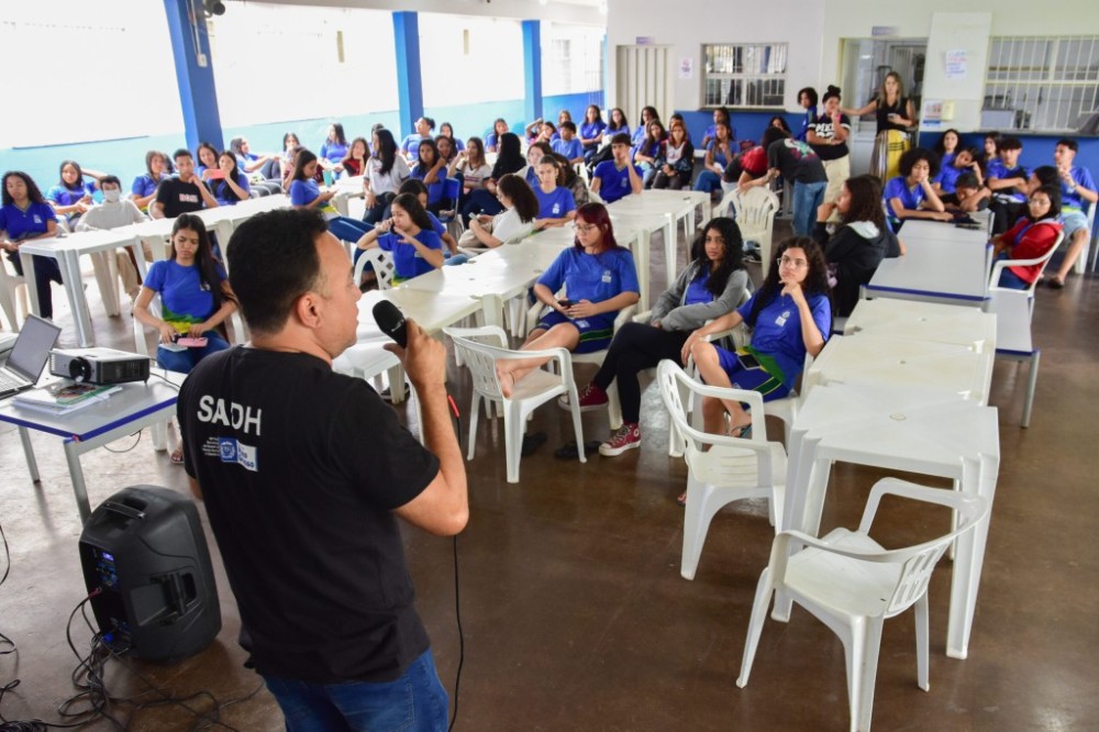 Setasc e equipe feminina do Mixto se unem para falar sobre protagonismo feminino com estudantes