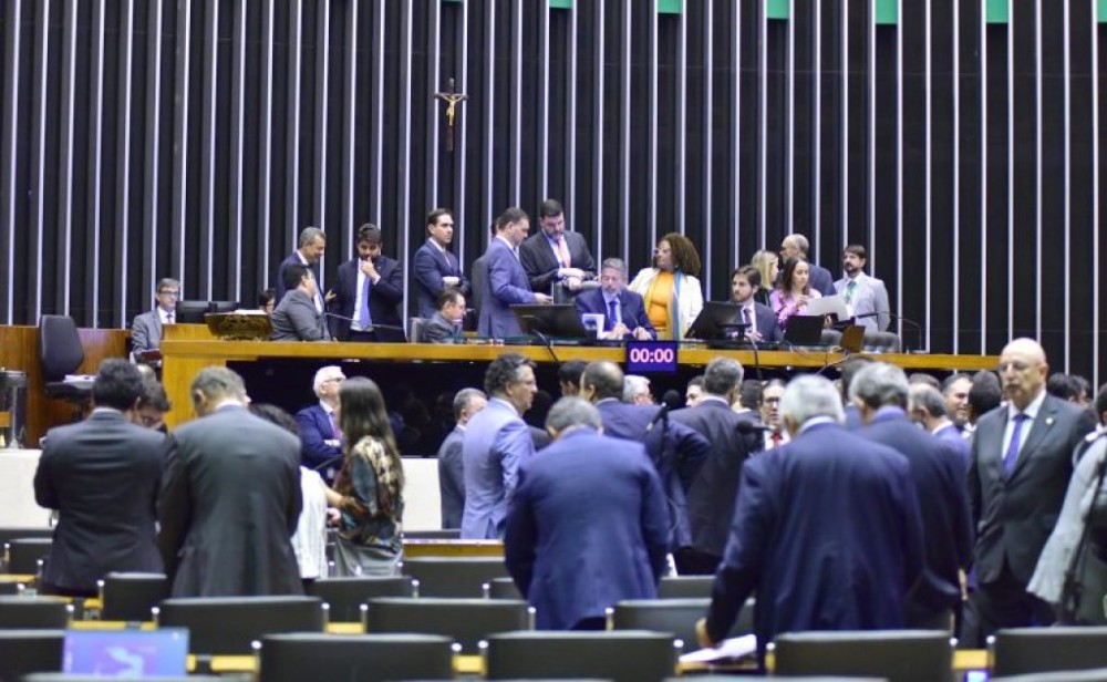 Plenário pode votar nesta quarta-feira transição energética e política de educação inclusiva