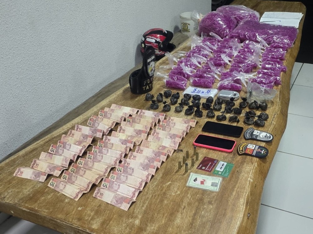 Força Tática prende membro de organização criminosa com porções de cocaína em Nobres