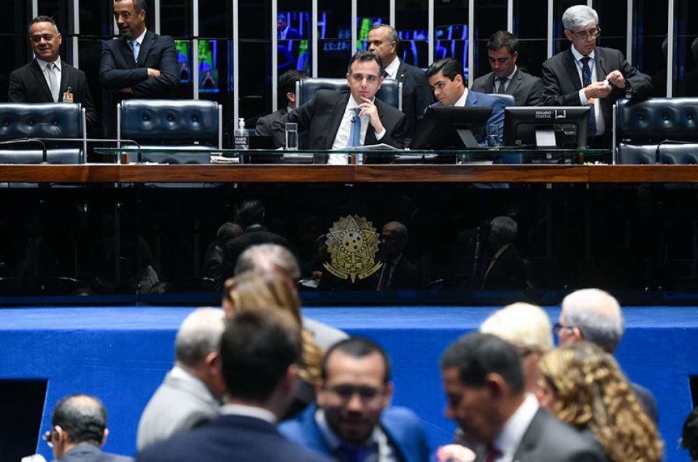 Avança discussão de PECs sobre segurança alimentar e isenção de IPVA