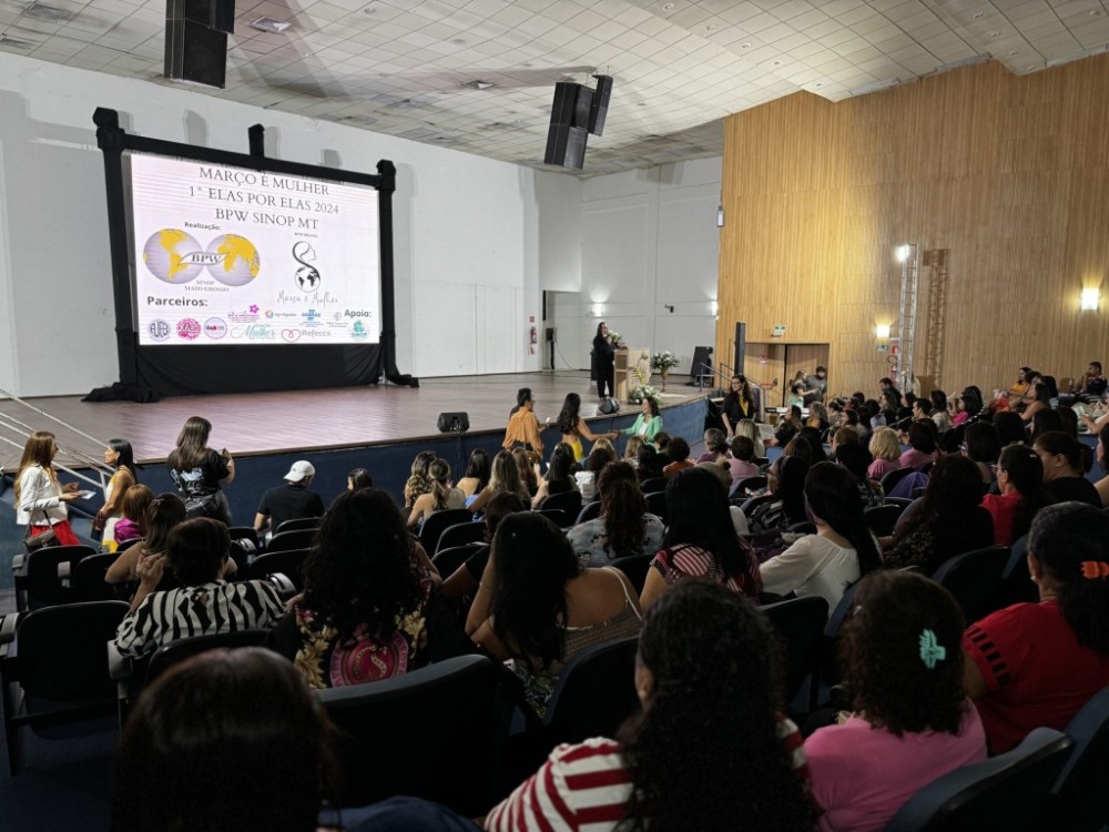 Evento Elas por Elas reúne cerca de 300 mulheres em comemoração a semana da mulher