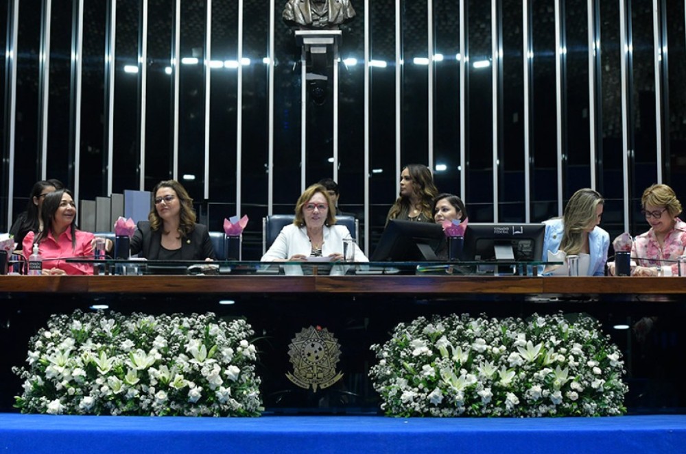 Semana do Dia da Mulher, no Senado, tem homenagens e debates sobre violência