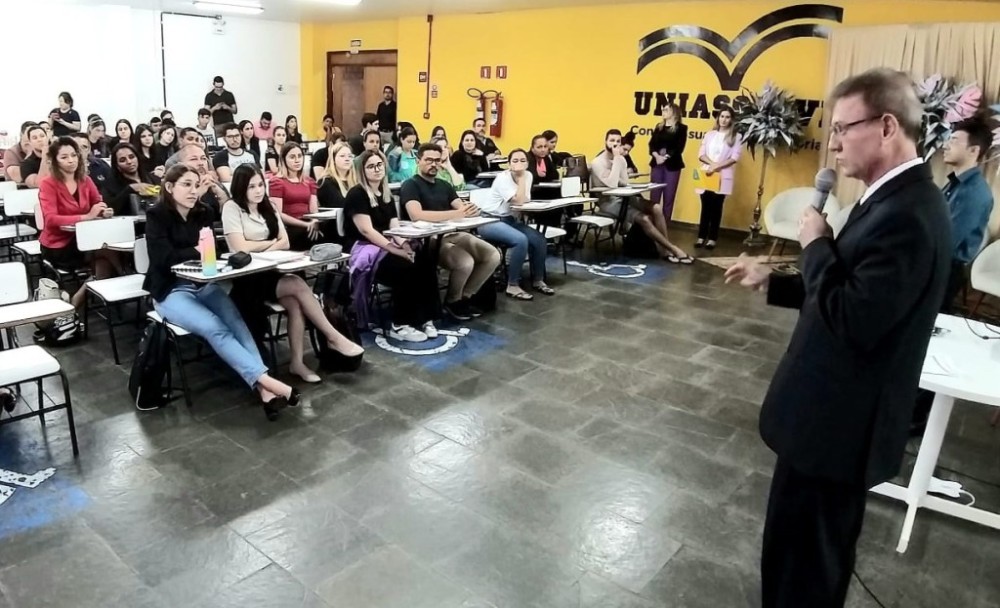 Juiz desenvolve projeto que divulga métodos autocompositivos para estudantes de Rondonópolis