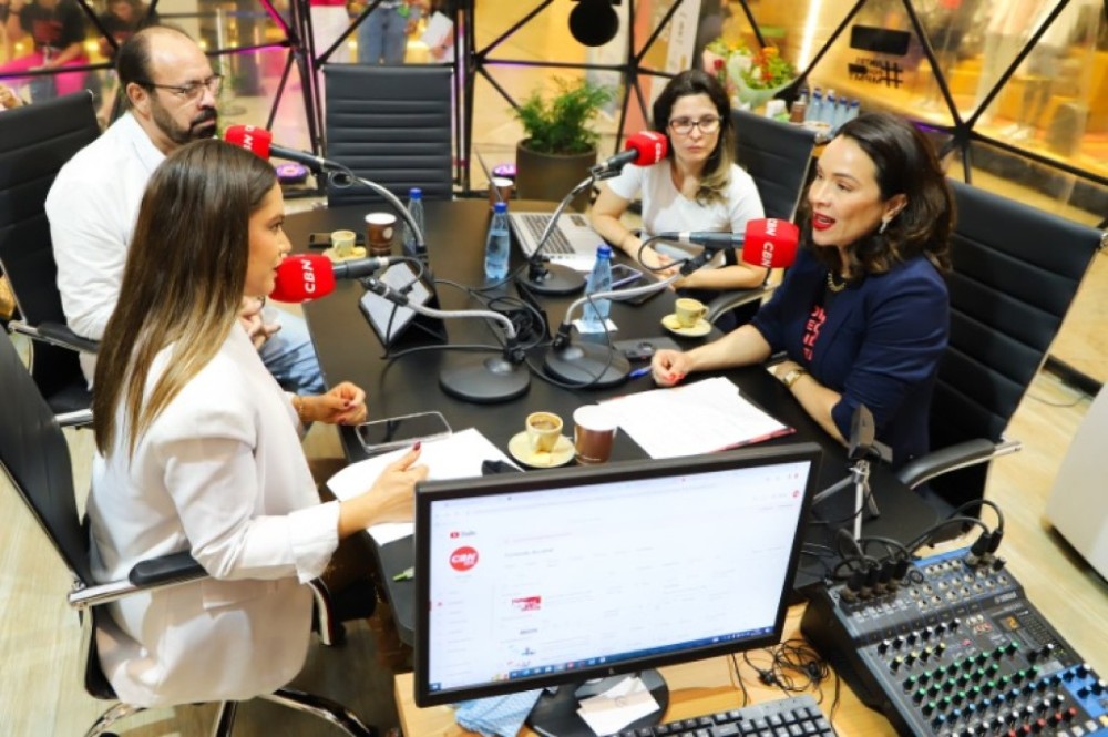 Proteção às mulheres em locais de entretenimento é tema de entrevista