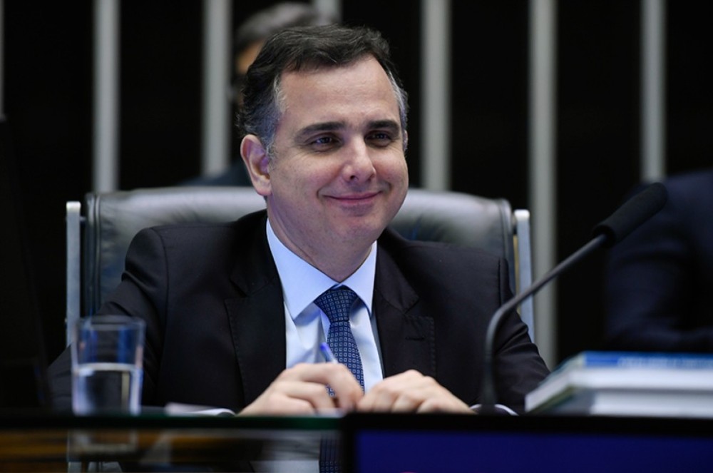 Entra em vigor lei que extingue multa para advogado que abandona processo