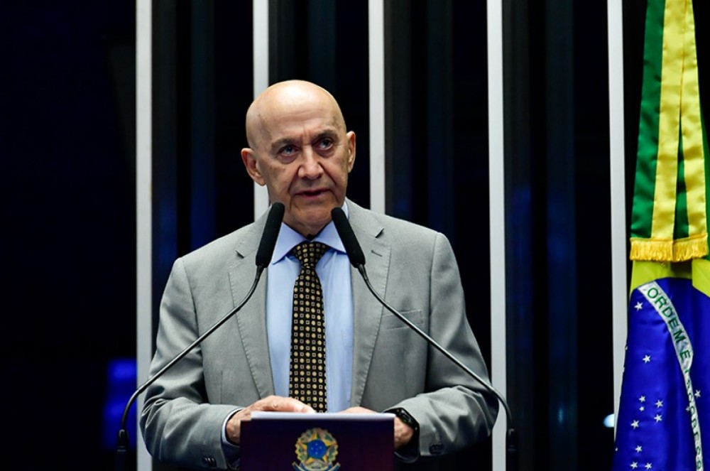 Confúcio Moura defende mais mulheres na política e condena violência de gênero