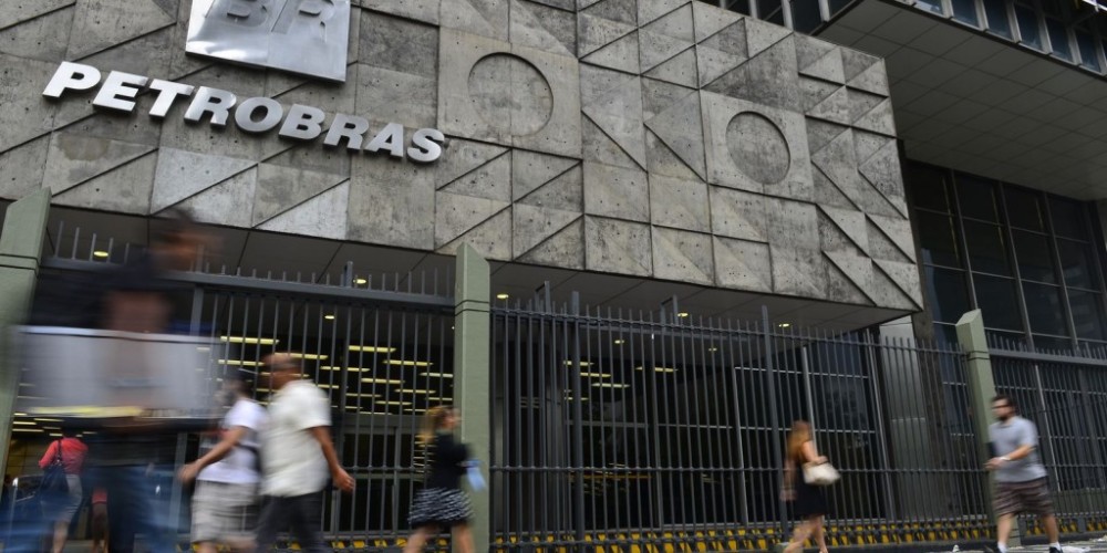 Conselho pode distribuir dividendos da Petrobras 