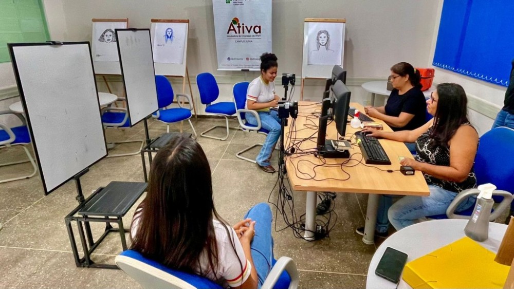 Zona Eleitoral de Juína realiza mutirão no IFMT com foco no alistamento de jovens
