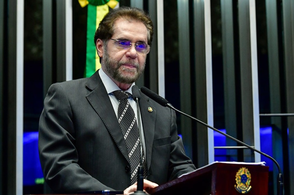 Plínio Valério critica missão do Greenpeace na foz do Amazonas