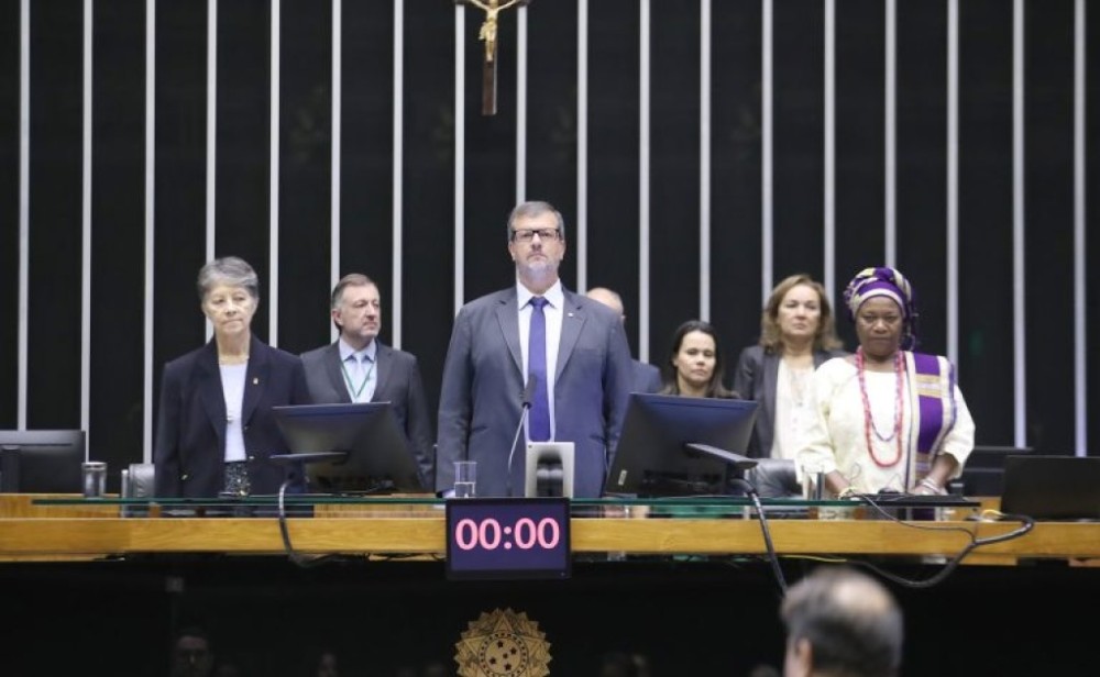 Sessão solene homenageia Campanha da Fraternidade e ressalta necessidade de união em meio a guerras e polarização