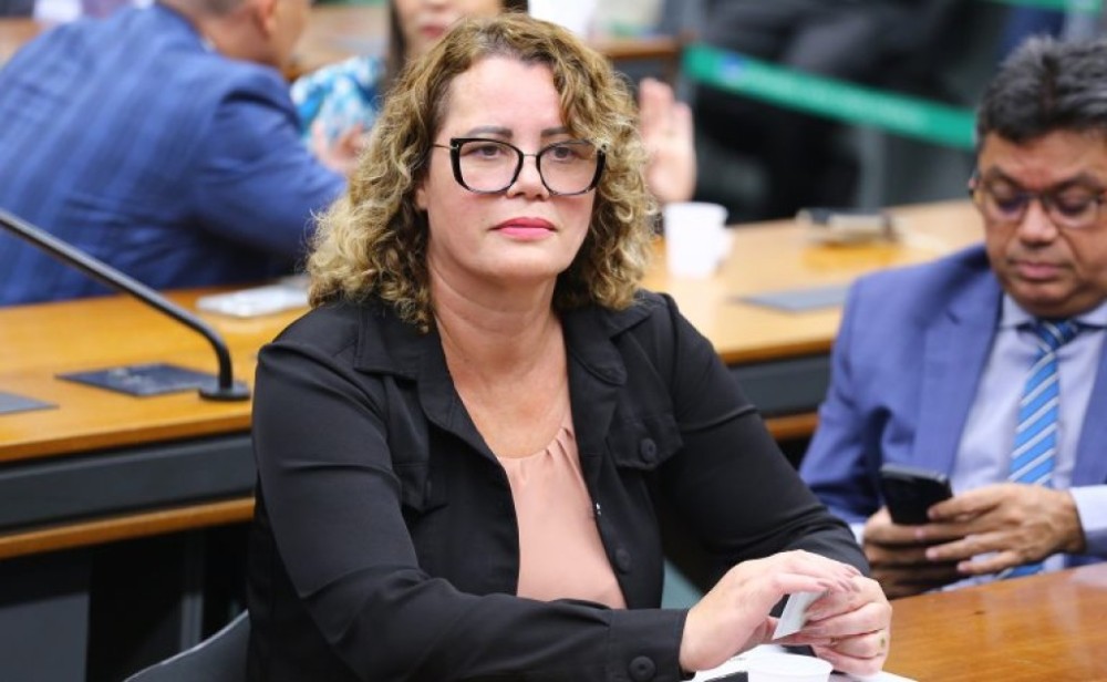 Nely Aquino é eleita presidente da Comissão de Ciência e Tecnologia