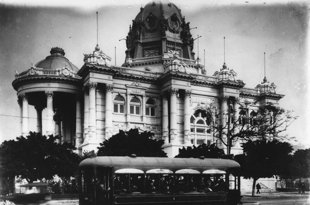 200 anos: veículos de comunicação do Senado oferecem programação especial