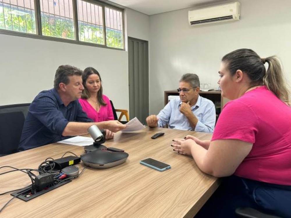 Comitiva sorrisense solicita, no Intermat, novo mapa de Mato Grosso, com a delimitação do município de Boa Esperança do Norte