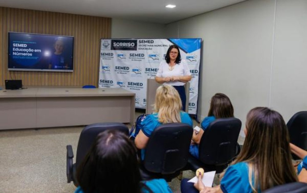 Servidores da Educação de Nova Mutum conhecem o Cemfor de Sorriso