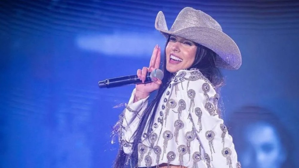 Ana Castela fala sobre novo projeto de sertanejo e garante: ‘Está ouvindo’