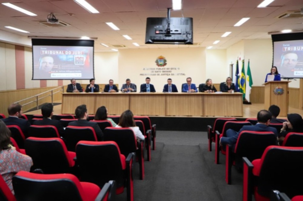 Proteção e defesa da vida são destacadas em abertura de curso