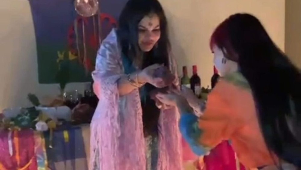 Aline Gomes: A Mãe Espiritual que Encanta e Surpreende