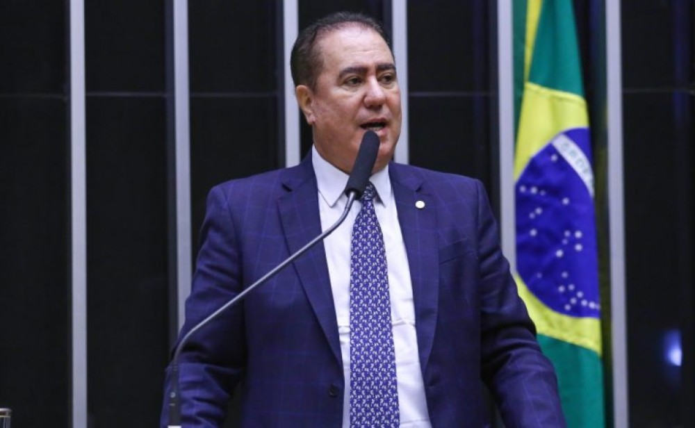 Projeto determina que planos de saúde incluam cobertura de cirurgia de redução da mama