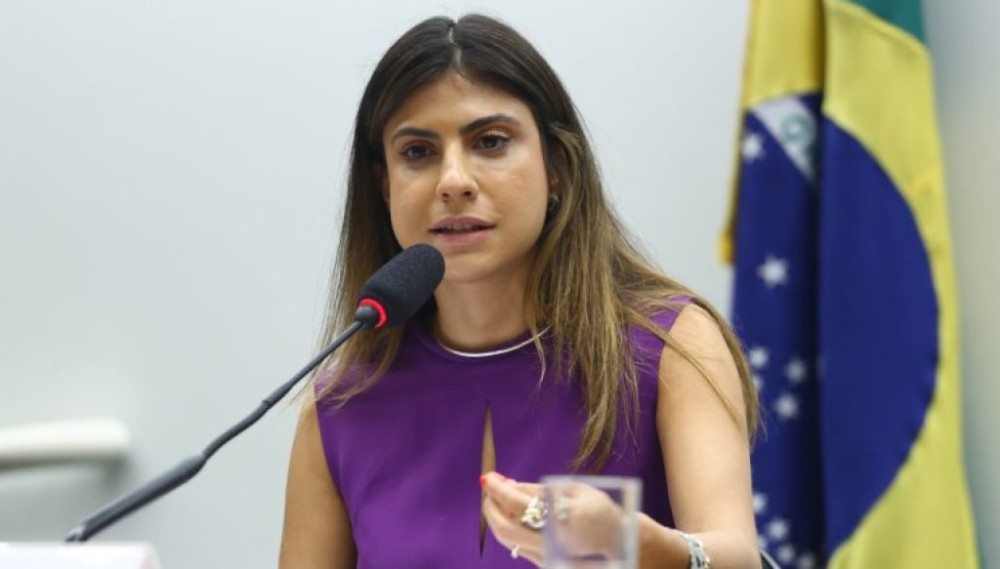 Projeto enquadra como fraude os falsos anúncios com manipulação de voz e imagem por inteligência artificial