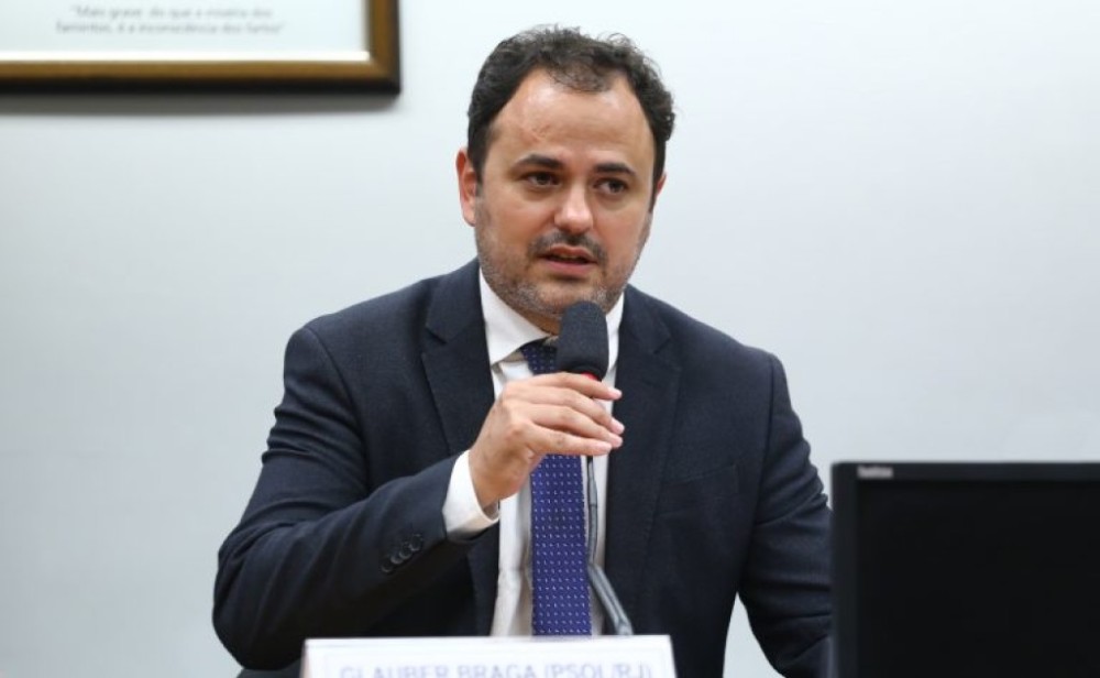 Comissão debate regulamentação da profissão de motorista de aplicativo