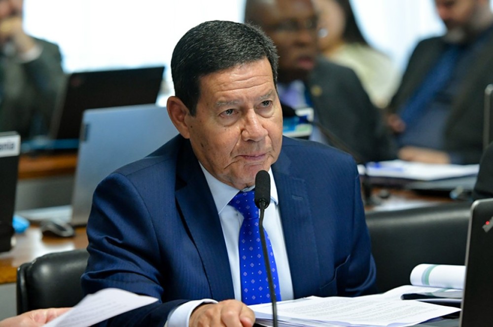 Computador apreendido será encaminhado a escola pública, decide CE