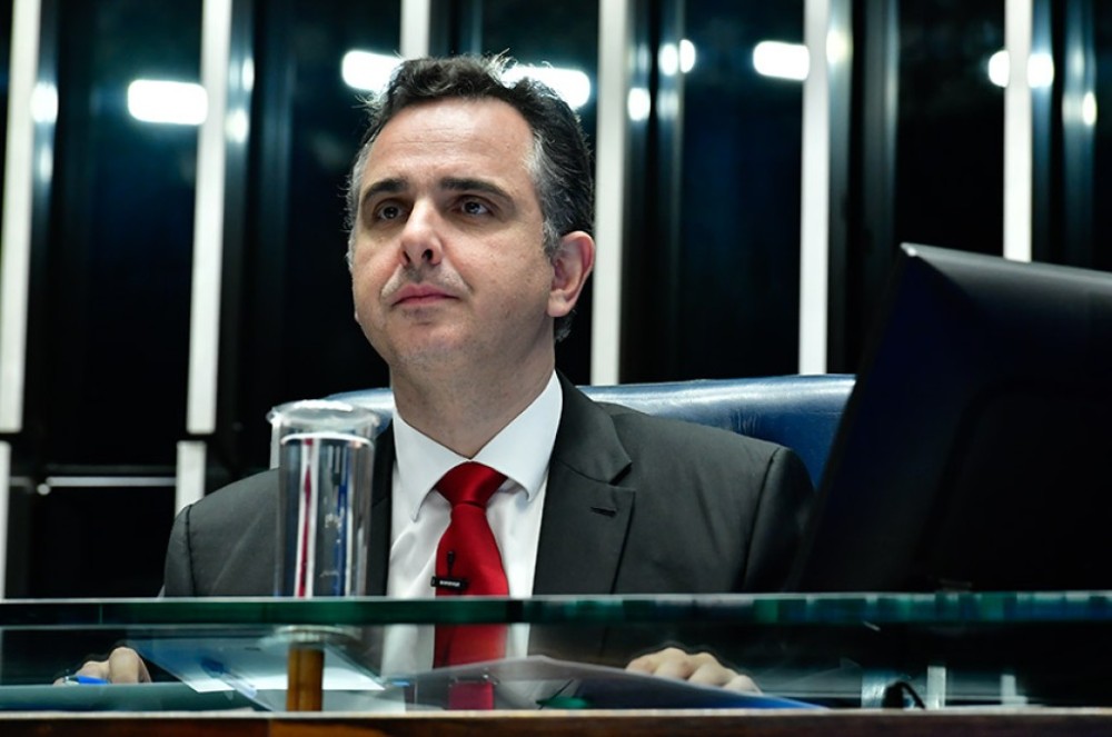 PEC sobre drogas começa a ser debatida em Plenário